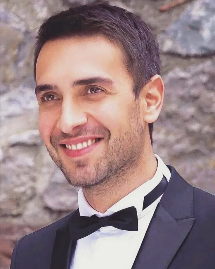 улас туна астепе инстаграм. тахир улаш туна. улаш туна астепе дочери гюнеш. улаш туна астепе биография. улаш туна аслантепе.