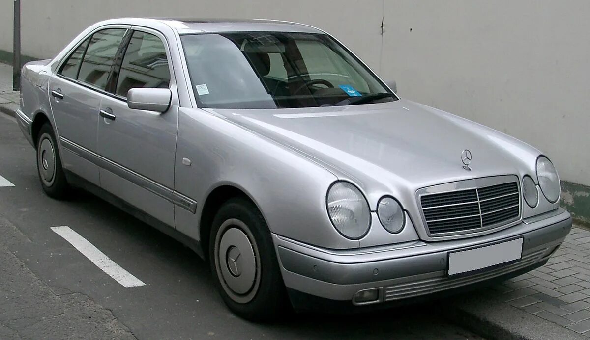 Mercedes benz w210 1996. W210 elegance. Mercedes benz w210 1996. Mercedes benz e class w210. Mercedes e55 w210.