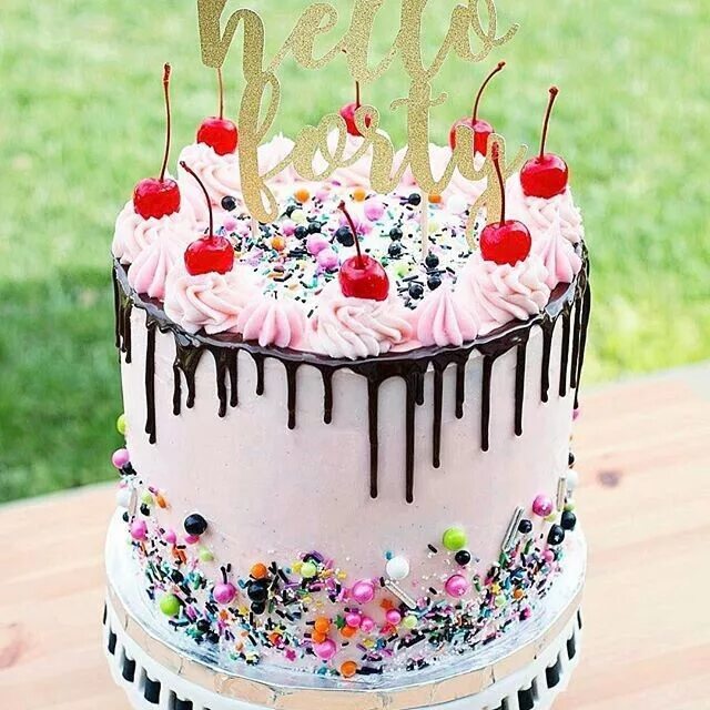 Cake decorating. Украшение торта. Оригинальное украшение торта. Красиво украсить торт. Красивый декор торта.