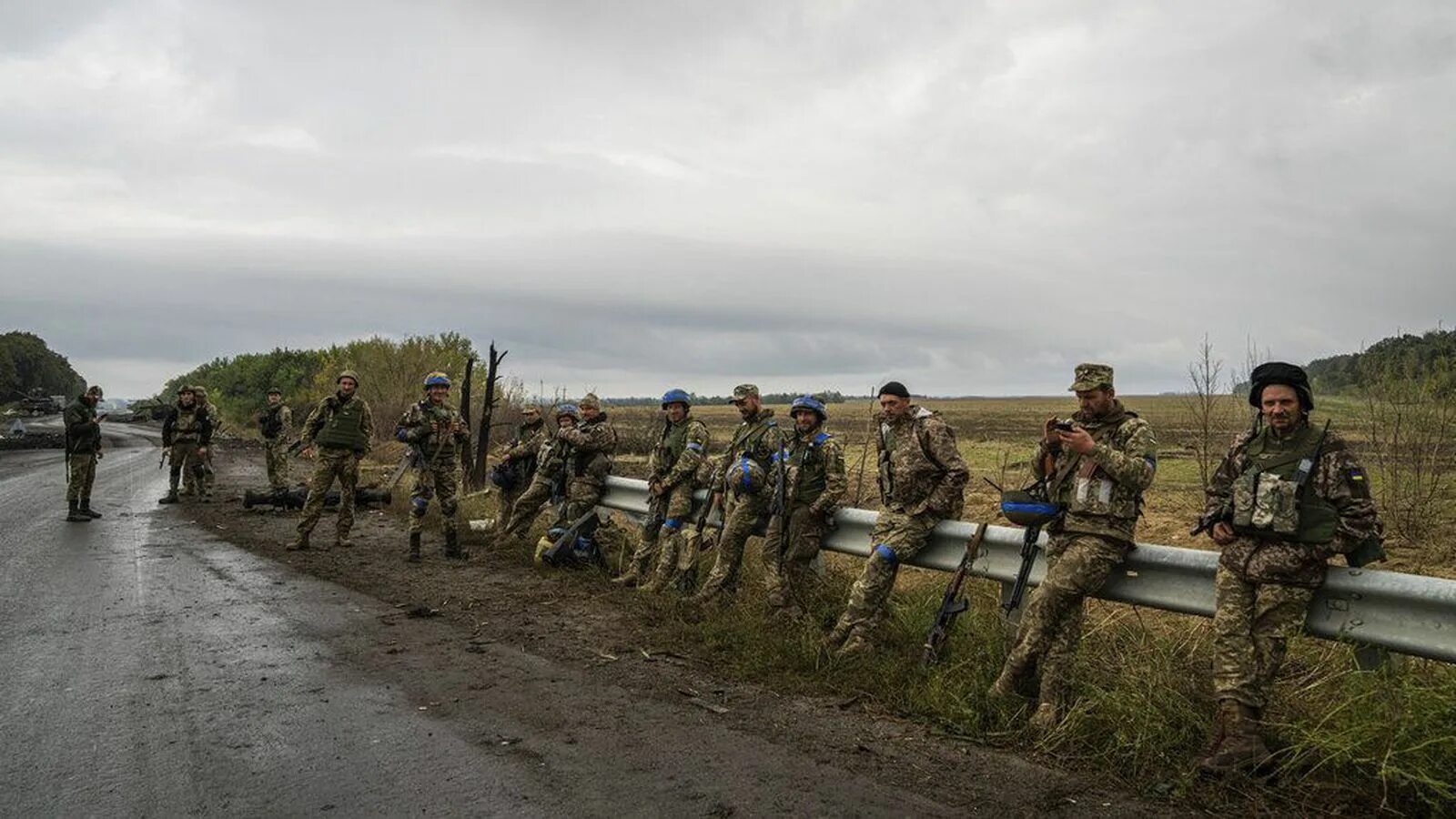 Украинские военные. Украинские войска. Российские солдаты на Украине. Операция в запорожской области