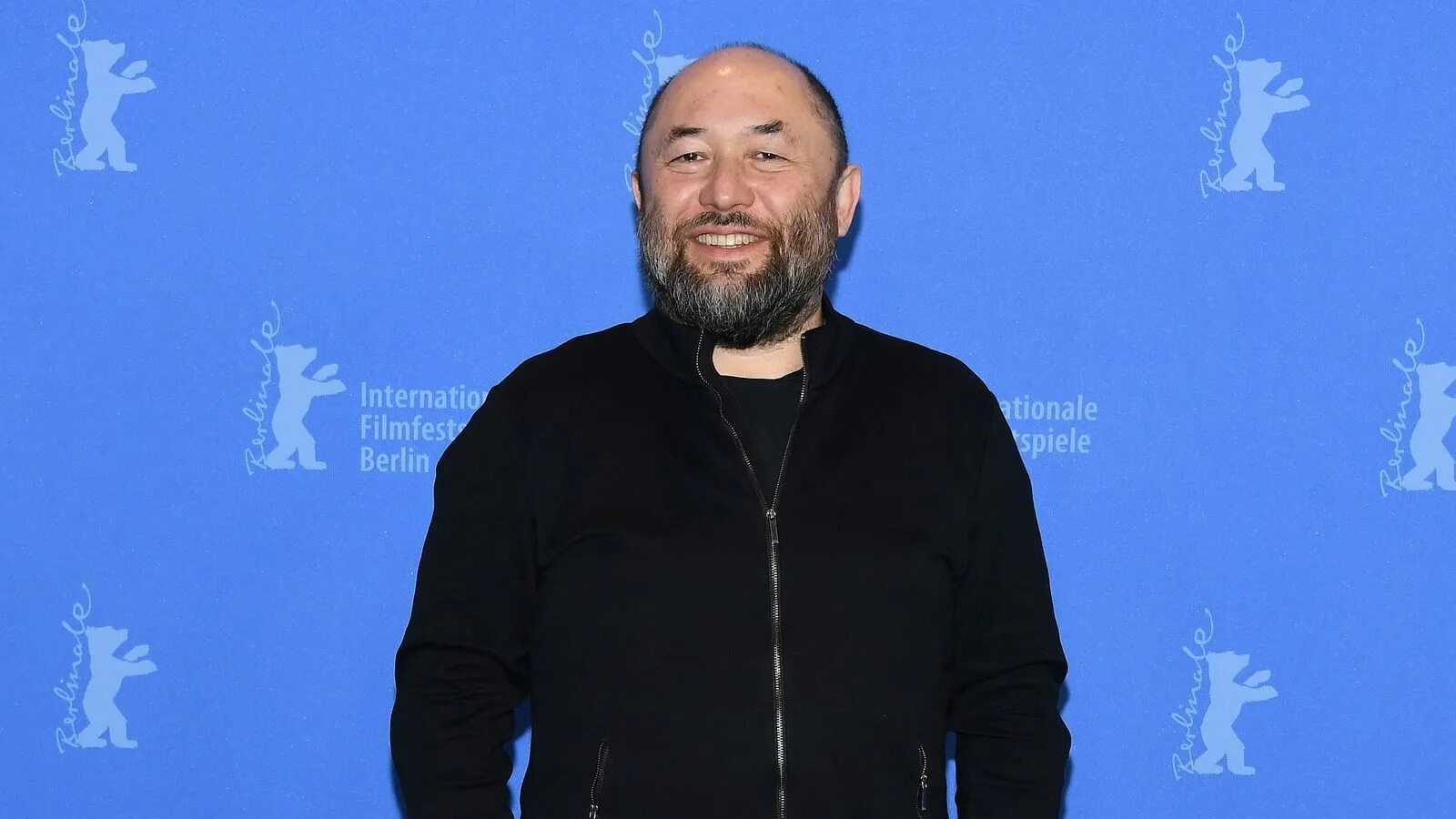 Где бекмамбетов. Бекмамбетов 2022. Бекмамбетов 2022. Где бекмамбетов. Балтимор бекмамбетов.