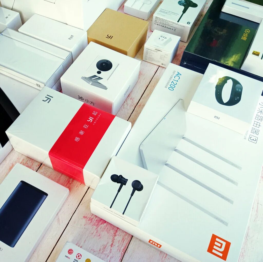 Товары Xiaomi. Магазин Сяоми в Оренбурге. Магазин Xiaomi в Ижевске. Xiaomi mobile Charger. Купить xiaomi оренбург