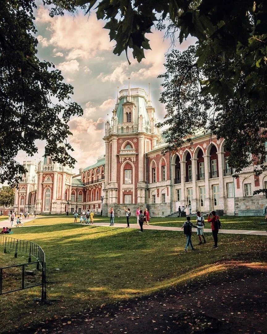 Московский парк царицыно. Царицыно музей-заповедник. Царицыно (дворцово-парковый ансамбль). Музей усадьба Царицыно. Парк усадьба Царицыно.