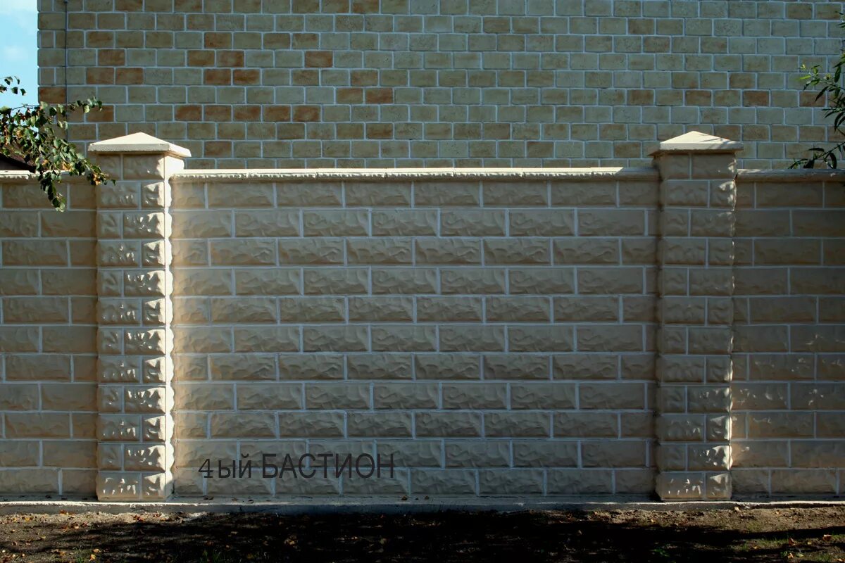 Блоки бастиона. 4 Бастион заборные блоки. Забор из декоративных блоков. Забор из бетонных блоков. Декоративные блоки для забора.