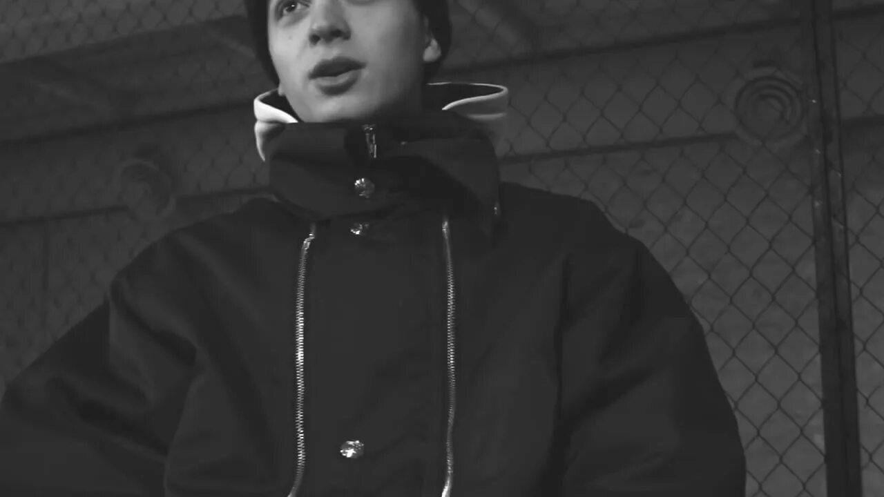 Исполнитель песни выхожу. Вышел покурить альбом никогда. Юра авангард вышел покурить. Народные песни комсомольска. Юра авангард вышел покурить.