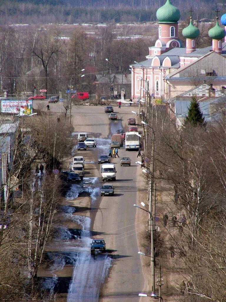 город тихвин ленинградской. тихвин город воинской славы. пошла тихвин. тихвинка вид на тихвинский монастырь. тихвин.