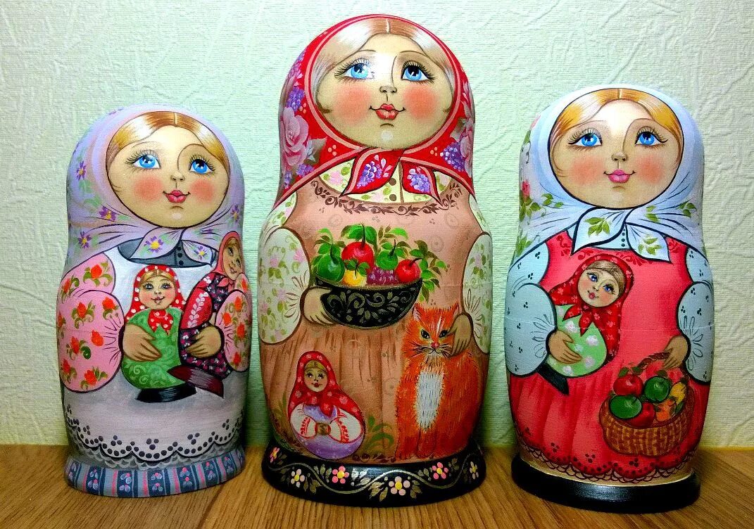 Матрешки роспись по дереву. Матрешка гуслицкая роспись. матрешки татьяны пушкаревой. роспись матрешки.