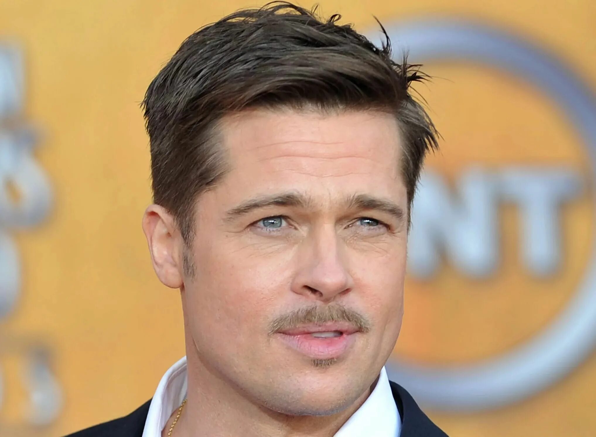 Brad Pitt. Брэд Питт в 35 лет. Брэд Питт 2023. Брэд Питт фото. Название питт