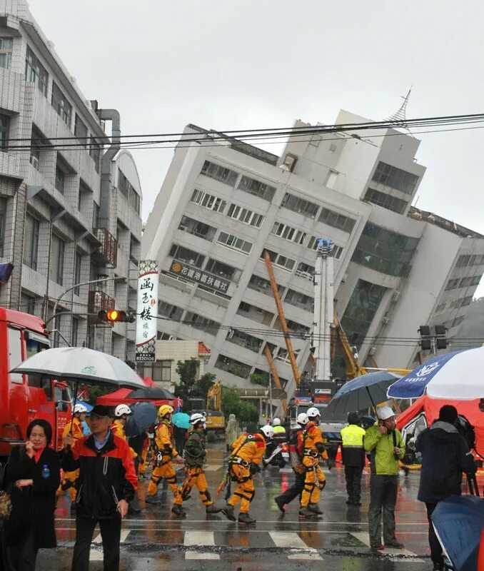 Тайвань землетрясение сегодня новости. Землетрясение на Тайване. Ситуация на Тайване. Жизнь в Тайване. Население Тайваня на сегодняшний.