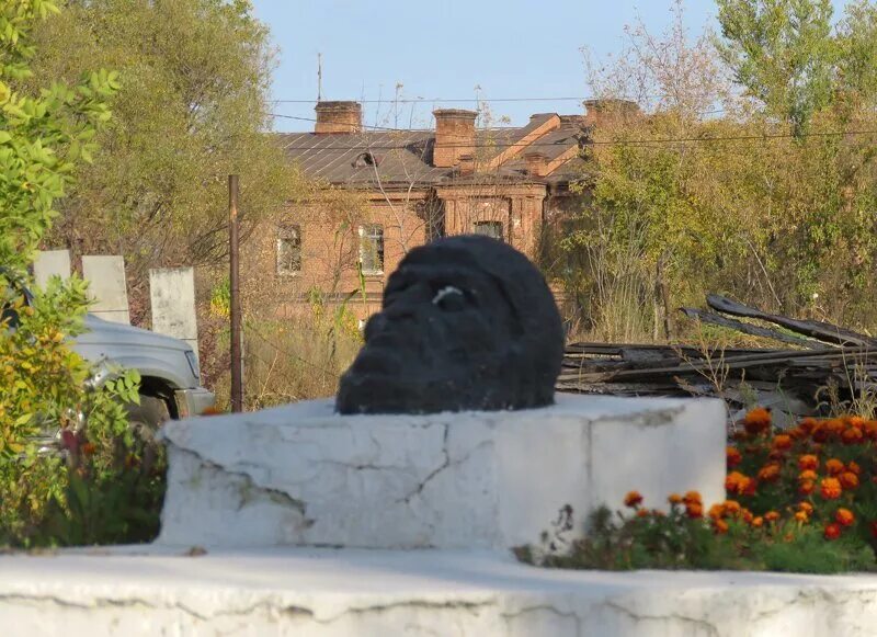 Спасск прим. Памятники Спасска-дальнего. Спасск Дальний Приморье. Памятники города Спасск-Дальний Приморского края. Спасск Дальний в 1917.