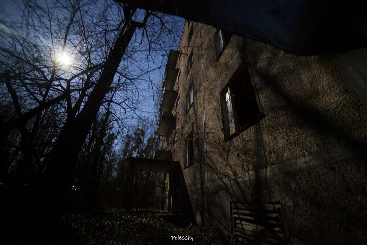 Чернобыль 2020. Припять ночью заброшки. Чернобыль заброшка ночью. Чернобыль заброшки ночью. Припять ночью.