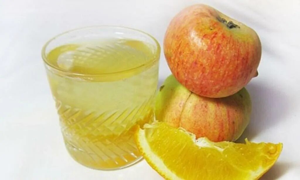 Рецепт яблоки с апельсином. Компот яблоко апельсин. компот из яблок и апельсинов. яблочный компот с апельсином. компот из цитрусовых.