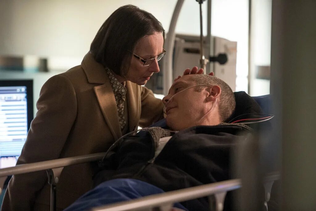 Черный список 1 сезон 9 серия. Чёрный список пятница. Чёрный список сериал постер. Черный список картинки. Чёрный.