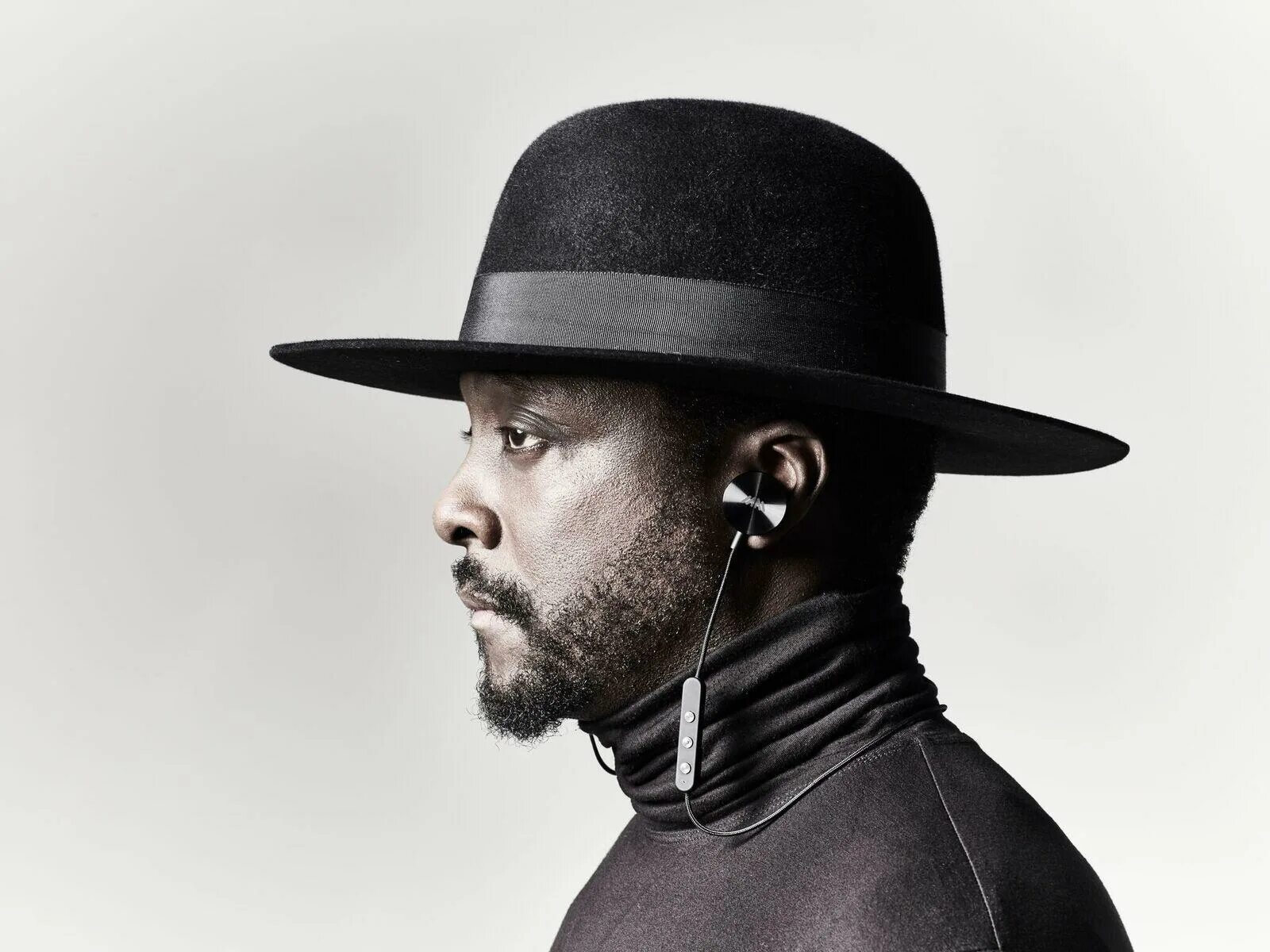 Will i am fly. Will.i.am. will i am в шляпе. will i am style. will i am voice.