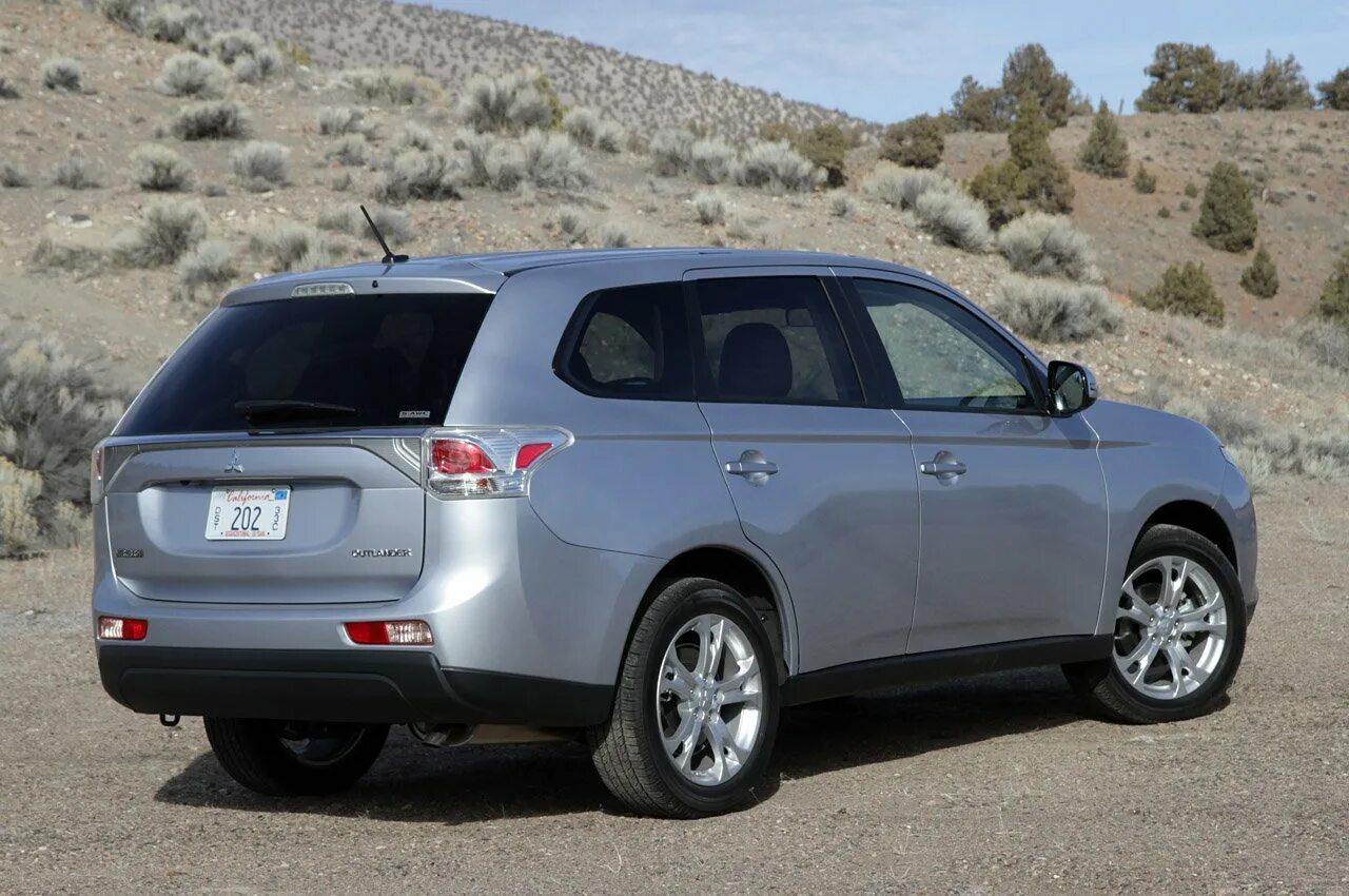 Mitsubishi outlander 12