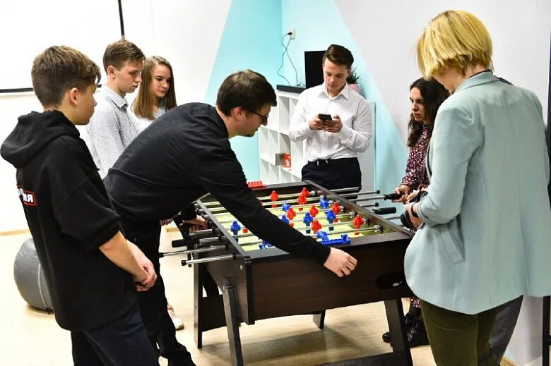 Цифровая экономика. Центр досуга молодежи. It технологии. Учебный проект. А также в формировании новых.