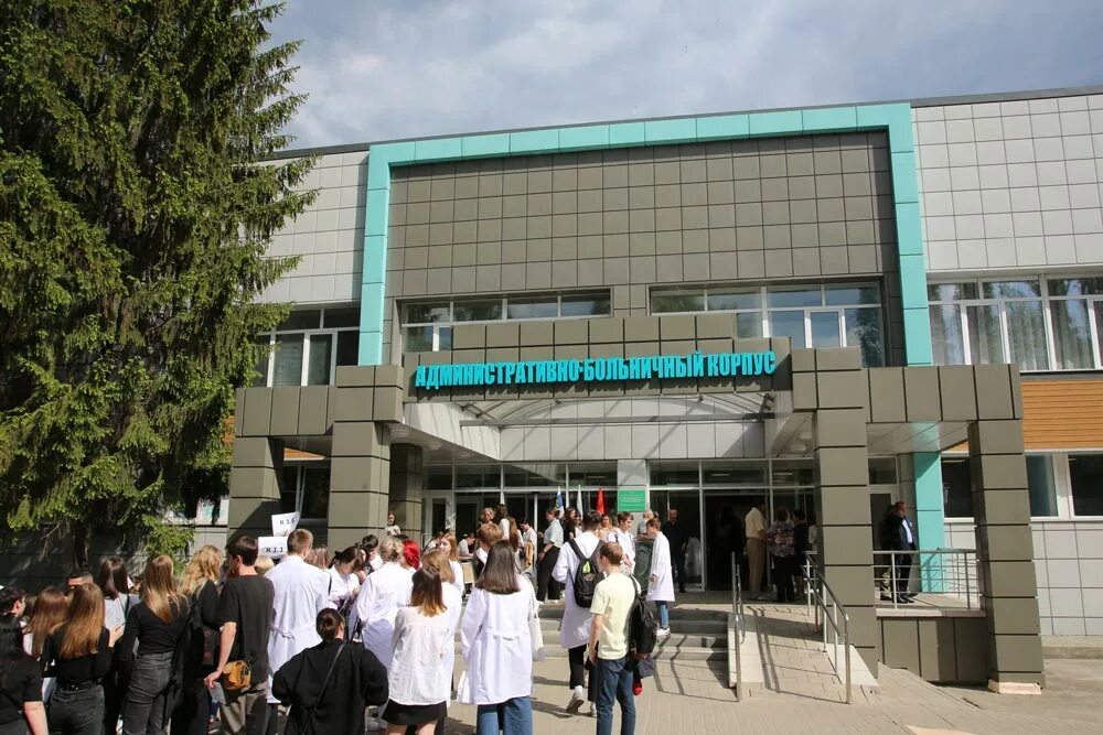 Белгу старый оскол после 9 класса. Высшая школа медицины старый оскол. медицина в школе. первокурсник белгу. белгу старый оскол.