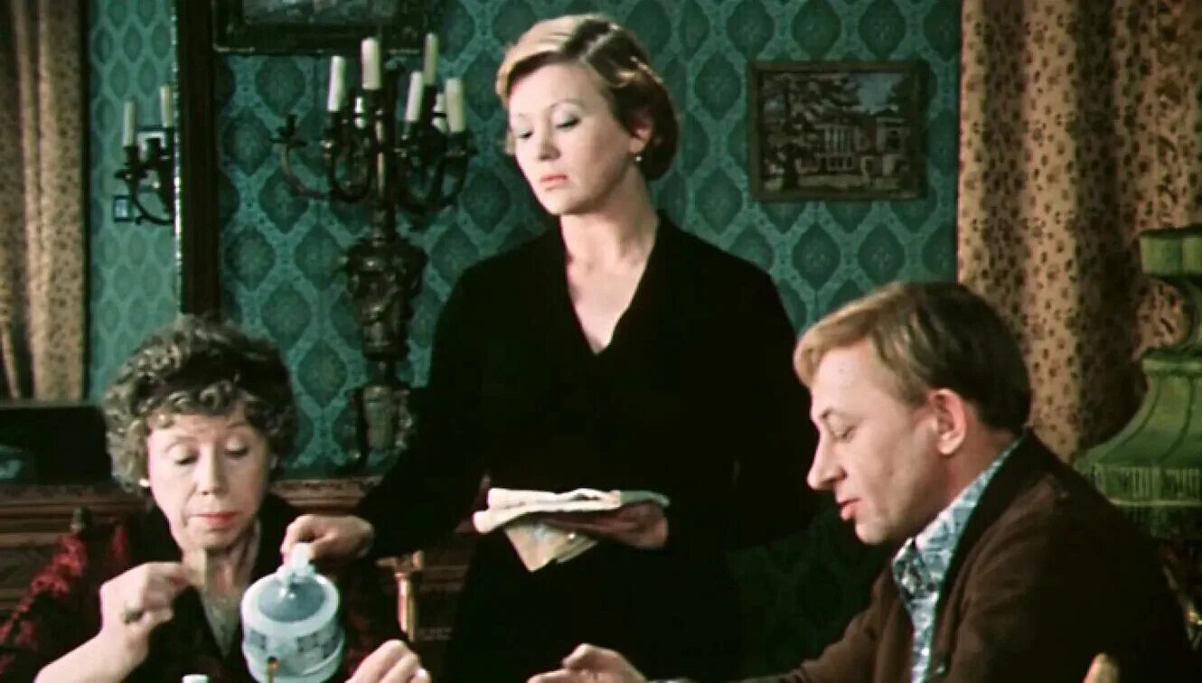 по семейным обстоятельствам фильм 1977. евгений евстигнеев по семейным обстоятельствам. по семейным обстоятельствам фильм 1977. галина польских по семейным обстоятельствам. по семейным обстоятельствам фильм 1977.