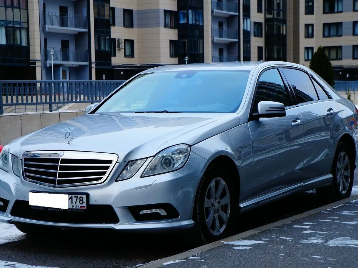 Mercedes e200 2011. мерседес 212 2011 черный. 212 мерседес 2. Mercedes e class 212. W212 2011 год.