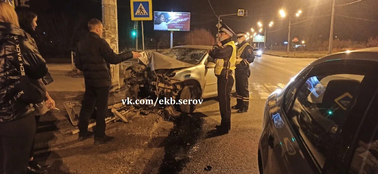В нижнем тагиле танк врезался в машину. Дтп в нижнем тагиле черноисточинское шоссе за 10.12.22. дтп на черноисточинском шоссе в нижнем тагиле сегодня 10 декабря.