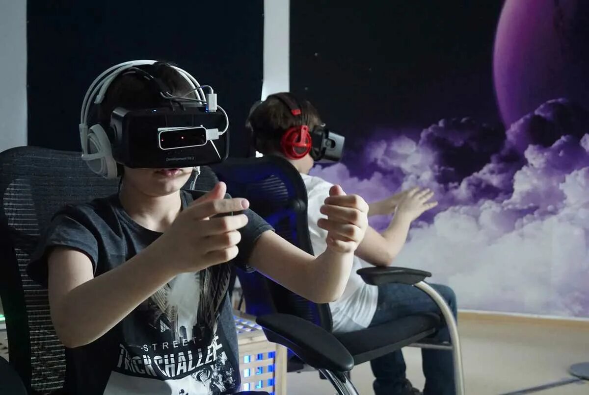 Vr zone тюмень. квест в виртуальной реальности. квест виртуальной реальности в москве. Vr квесты. Vr квест.