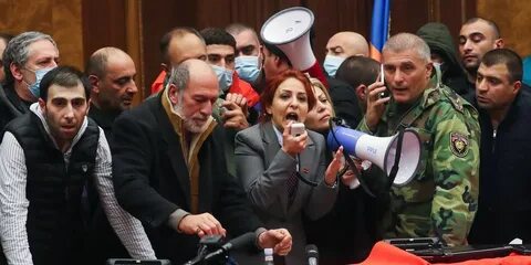 Армянская против королевской