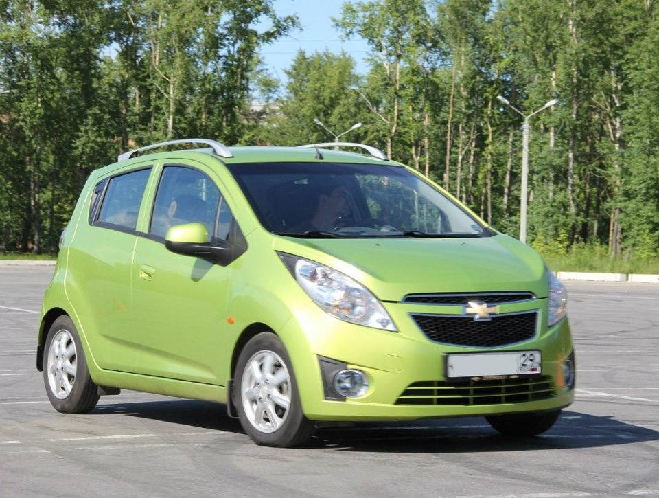 Шевроле спарк автомат купить. Chevrolet Spark m300. Chevrolet Spark 2. Chevrolet Spark m300 1,2. Chevrolet Spark m250.