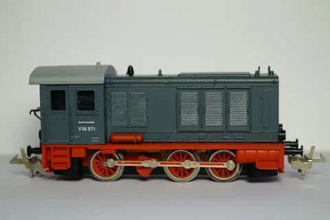 V 36