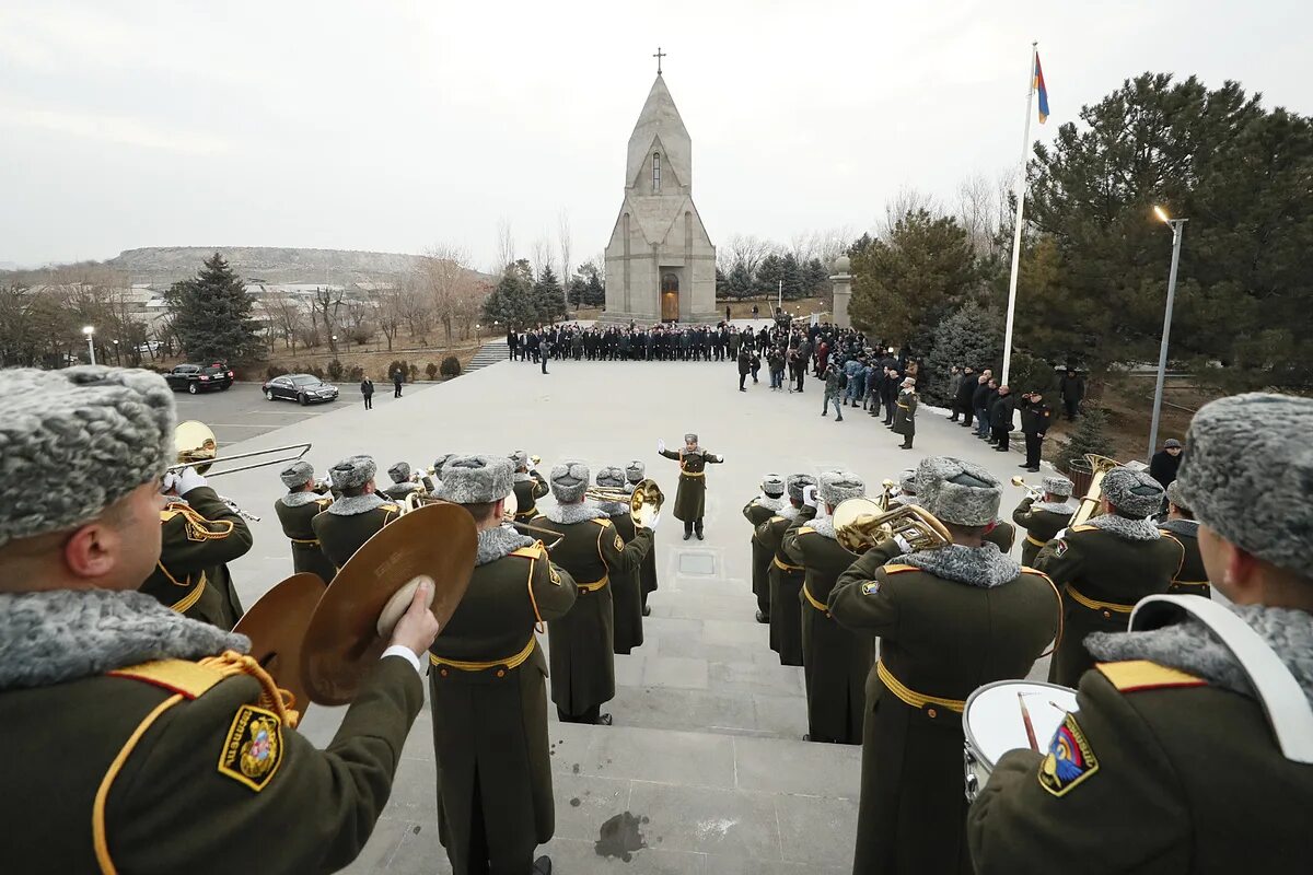 Воинский Пантеон Ераблур. Войска Армении. Армия. День армии в Армении.