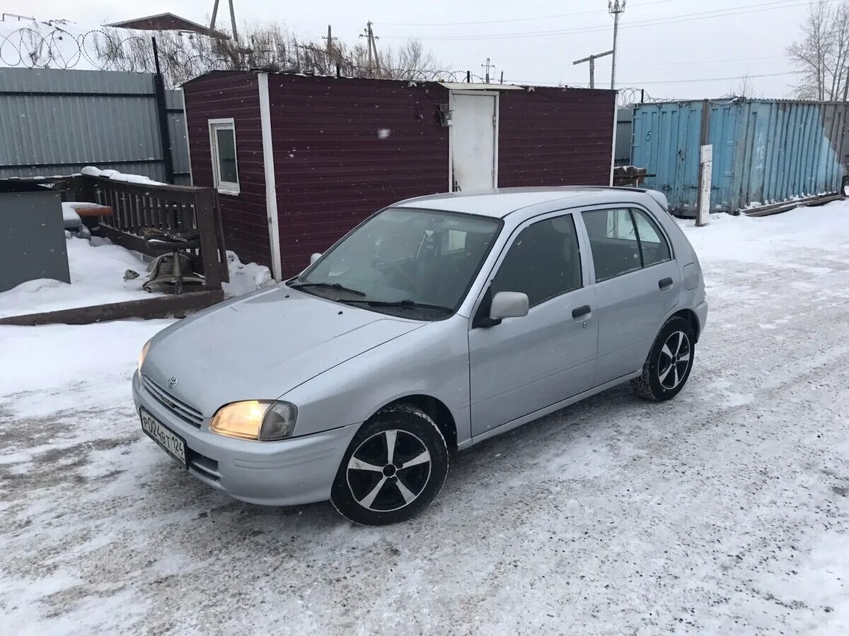 Тойота старлет иркутск. Toyota Starlet 1998. Тойота Старлет 1998. Старлет Тойота Тойота 1998. Тойота Старлет серая.