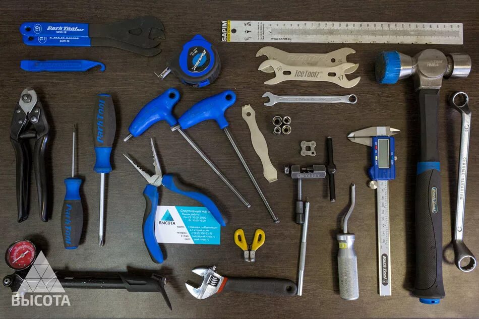 Tools day. Инструмент для сборки мебели. Инструменты слесаря. Набор инструментов для сборки мебели. Ручные слесарные инструменты.