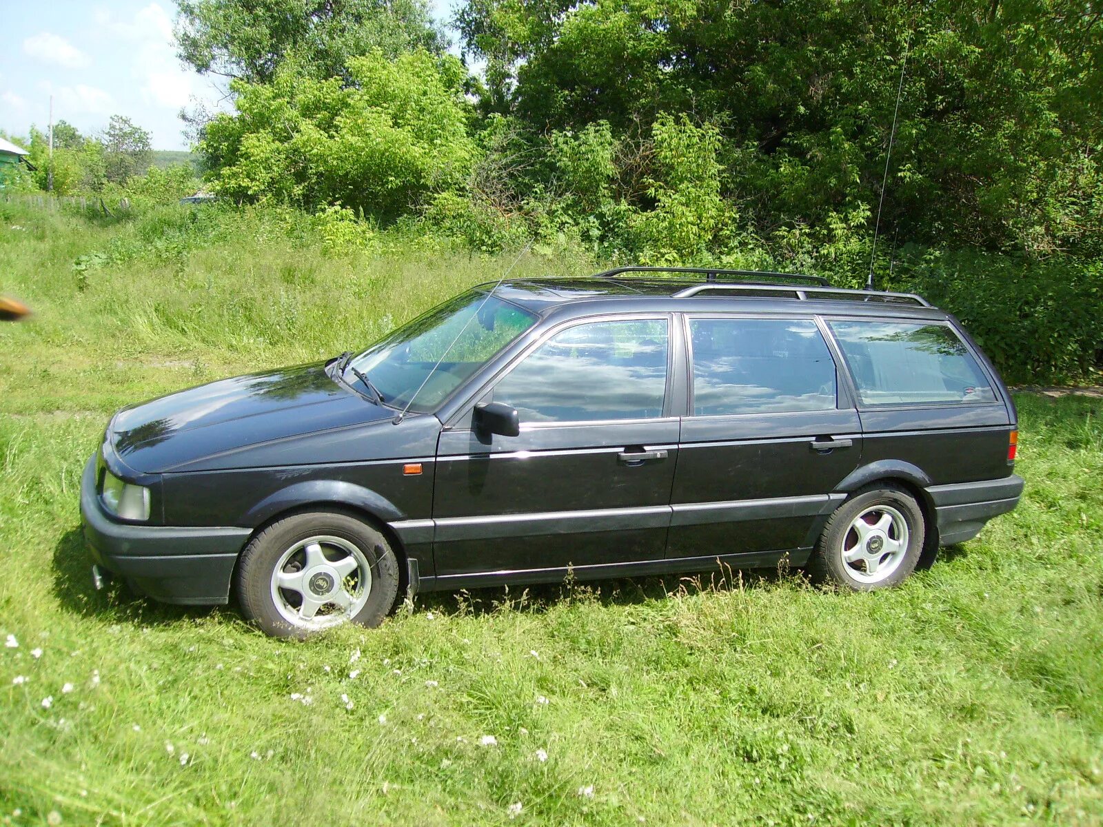 Купить бу фольксваген б3. Пассат б3. Фольксваген Пассат в3 универсал. Volkswagen Passat b3 универсал 1991. Volkswagen Passat b3 1990 универсал.