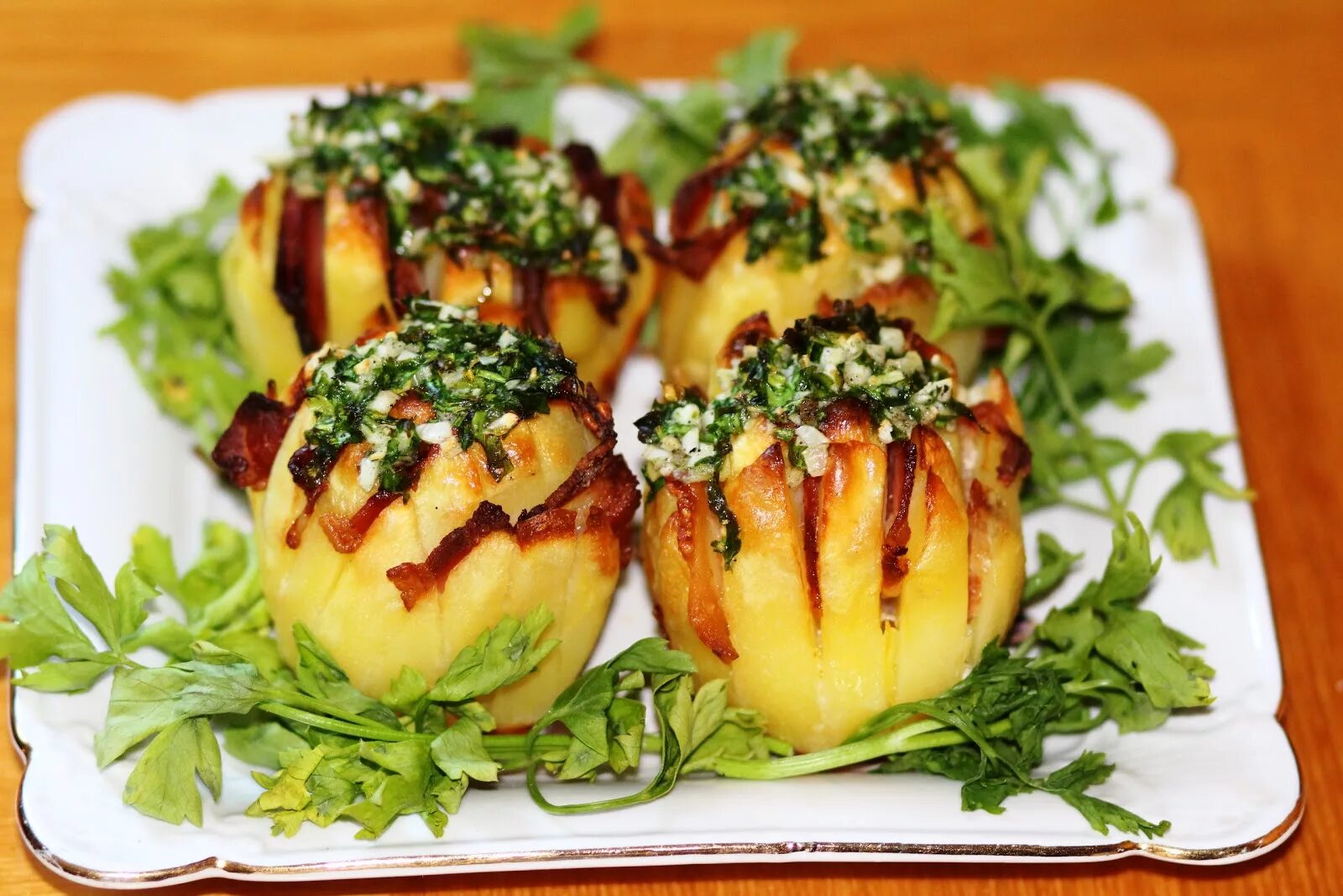 оригинальное блюдо фото. композиция из блинов. необычные блюда. оригинальное блюдо фото. бэнто тори.