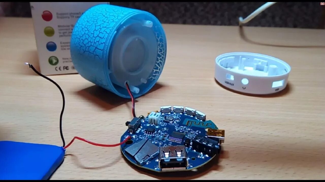 Как разобрать портативную колонку. S10 колонка плата. Портативная колонка 3 w Speaker s 10. Блютуз колонка Энерджи sa01. Портативная колонка блютуз s11.