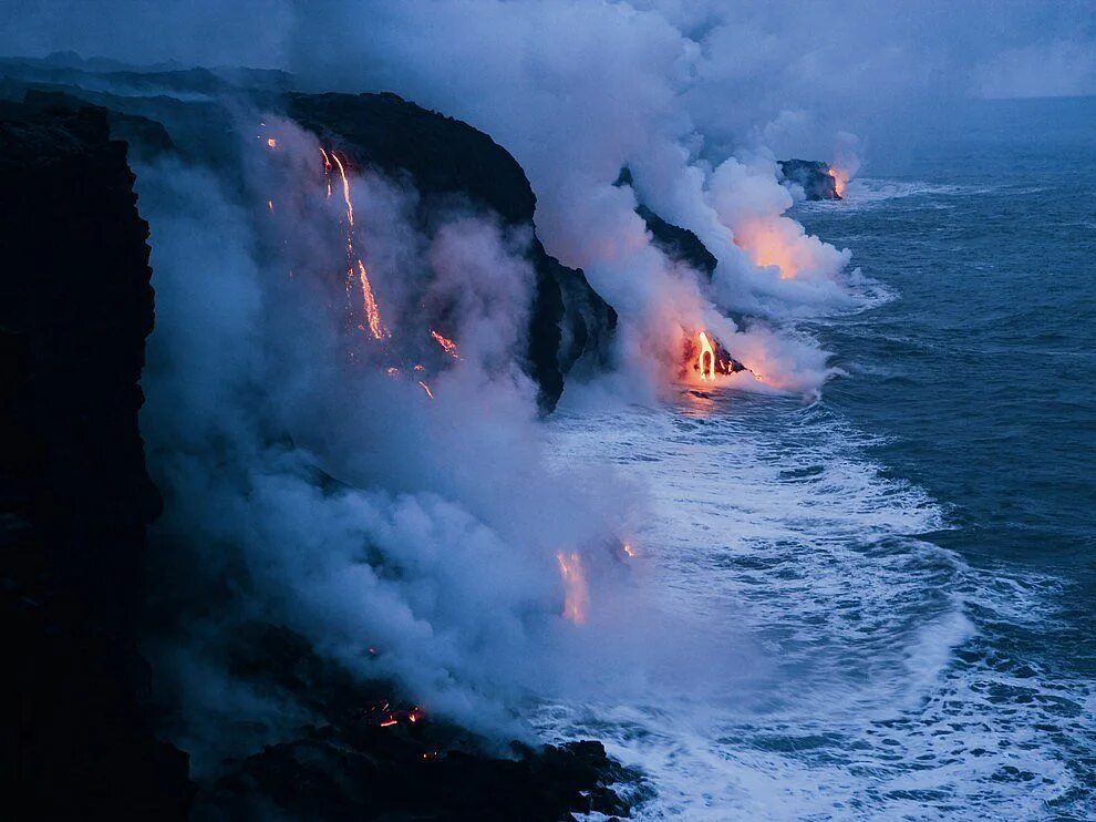 Национальный парк Гавайские вулканы. ЦУНАМИ на Гавайях. Кипящий океан. Вулкан в океане. Кипение моря