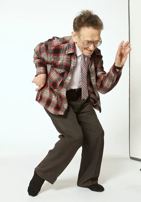 гиф приколы. танцующий мужчина. танцующий мужик прикол. танцующий мужик прикол. танцующий мужчина.