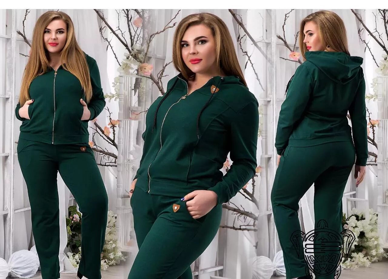Темно зеленый спортивный костюм. Зелёный спортивный костюм женский. Салатовый спортивный костюм женский. Темно-зелёный цвет в спортивном костюме. Салатовый спортивный костюм.