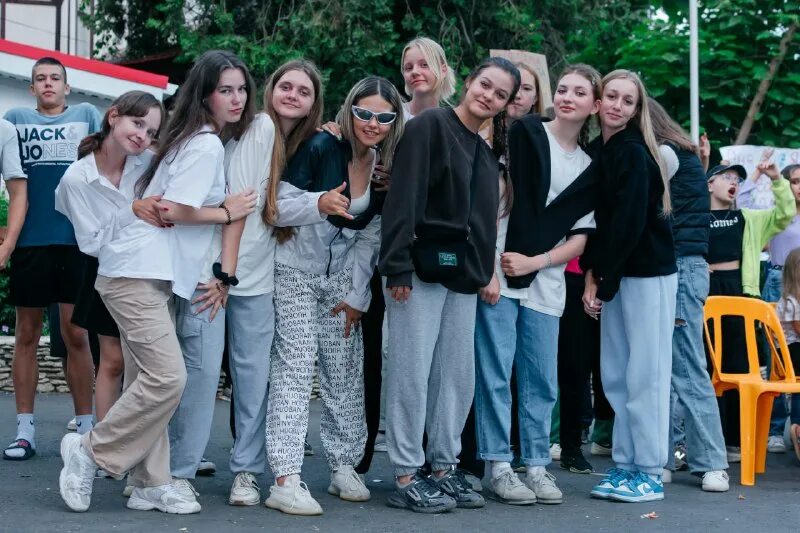 Лагерь лаптево сатка. Вечер вожатых. Вечер вожатых. Вечер вожатых. Отряд в лагере.