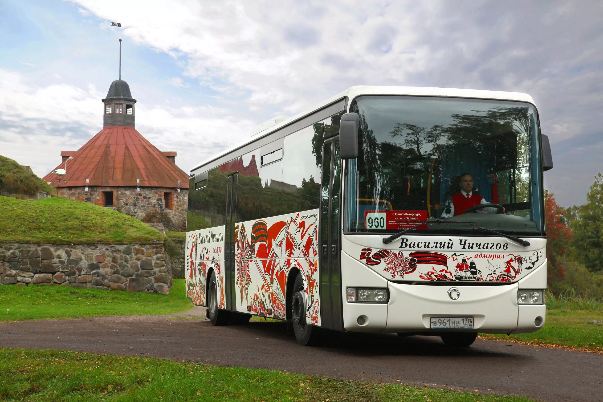 Перевозки автобусы спб. Автобус 960 Приозерск Парнас. Парнас Приозерск 960 автобус маршрут. Автобус ПТК 960. Автобусная компания СПБ.