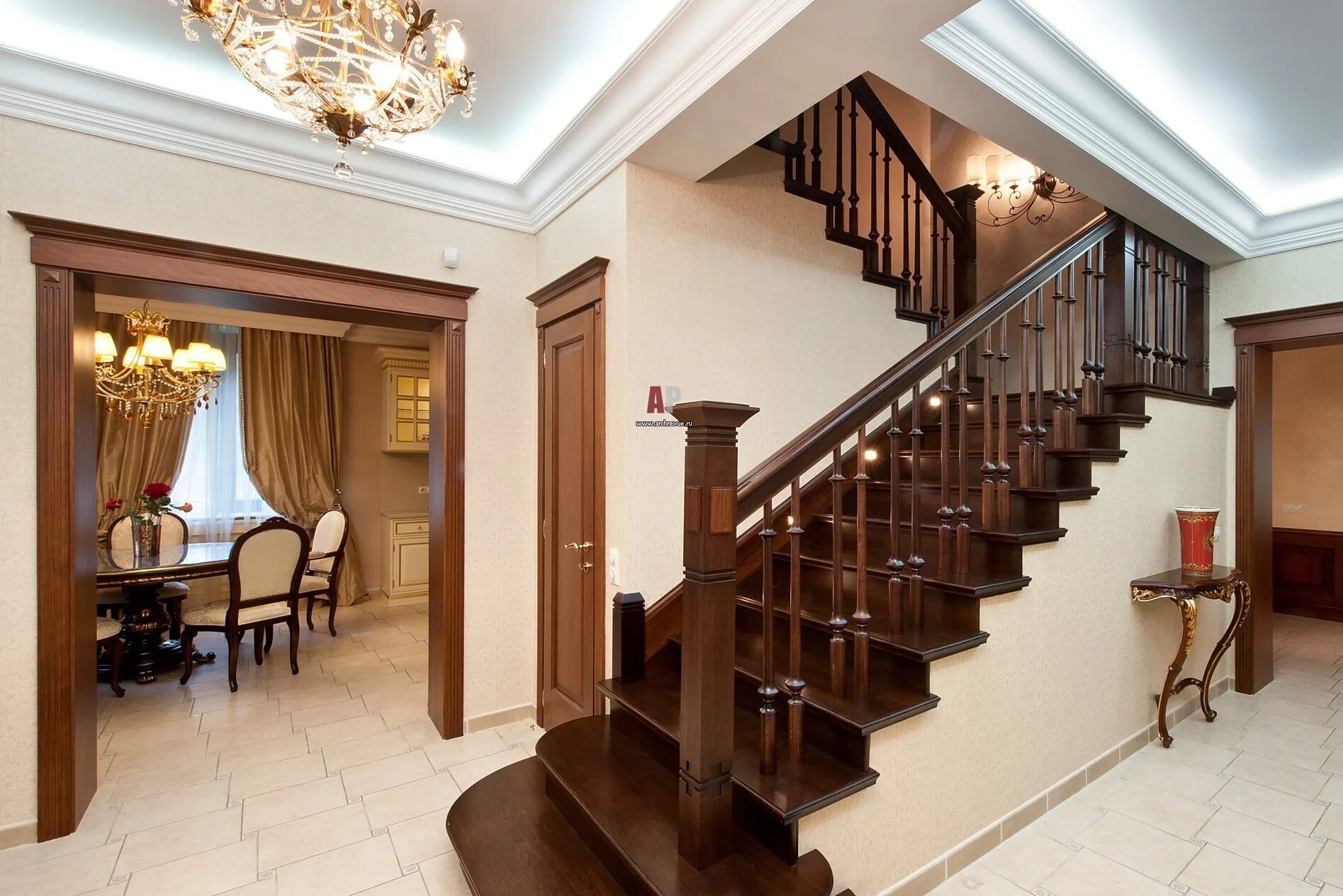 Лестница в классическом стиле. Лестница в коттедже. Лестница в классическом интерьере. Красивые лестницы в коттедже. Красивая ремонт частный дом