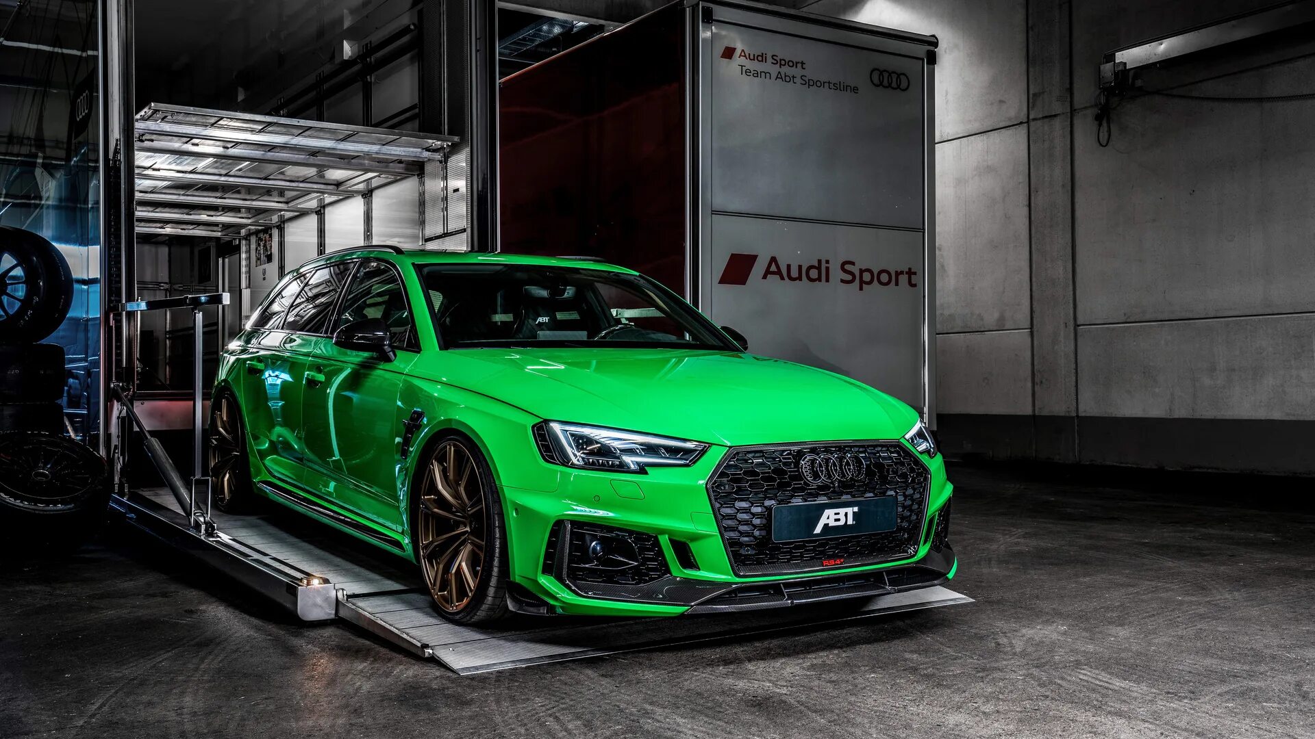 Обои ауди рс. Audi rs4 Tuning. Audi rs4 Green. Audi rs4 2019. Ауди rs6 зеленая.