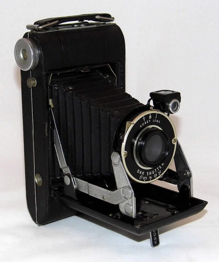 Kodak Junior Six-20. Kodak Junior 620 1939. Kodak Vigilant Six-20. Kodak фотоаппарат 20 века.