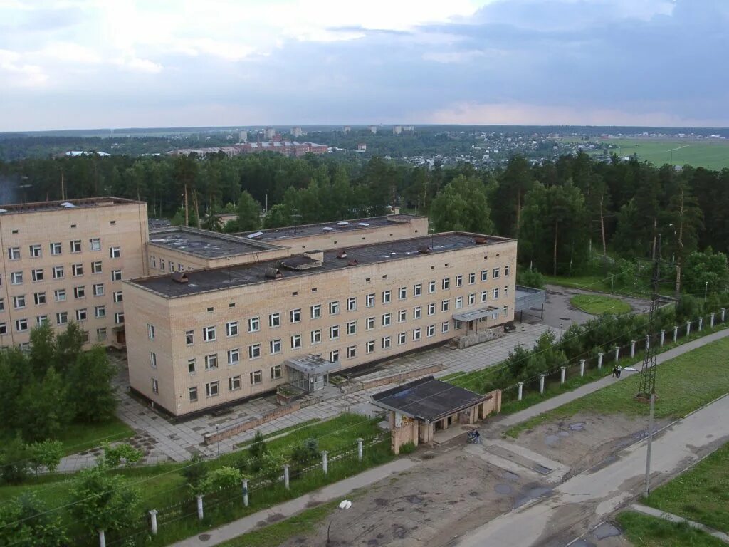 красноармейского моста через реку искитимку. магазины закрытые на реконструкцию. мусор на севере. вывоз мусора в шахтах. новые знаки на улице шевченко благовещенск.