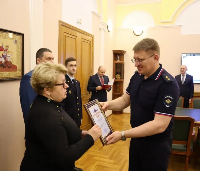 Награждение сотрудников полиции. Вручение наград. Награждение сотрудников МВД. Сотрудник следствия МВД.