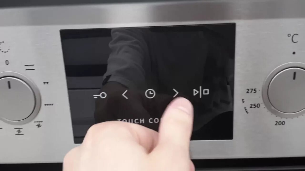 Как разблокировать духовой шкаф. Gorenje Touch Control bo635e20x духовой шкаф. Электрическая духовка Gorenje Touch Control evp33. Духовой шкаф горения Gorenje сенсорная панель. Духовой шкаф Gorenje bcm598s18x.