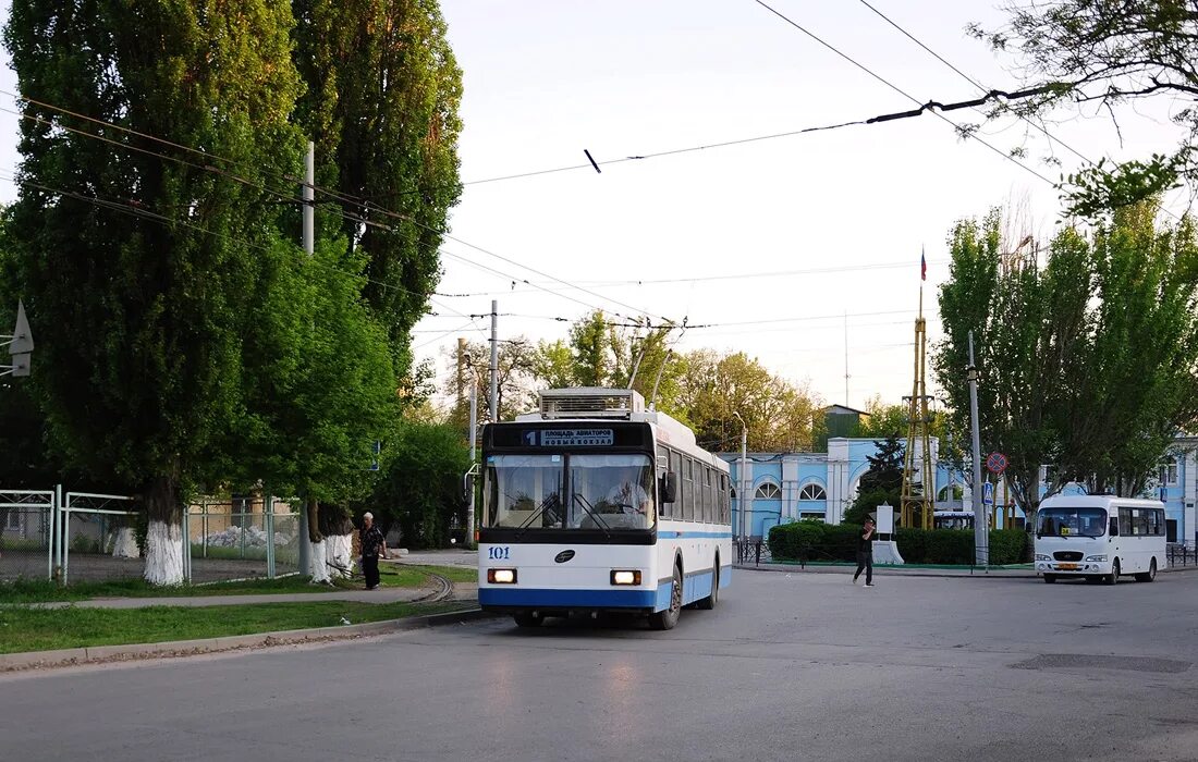 Сколько сейчас в таганроге
