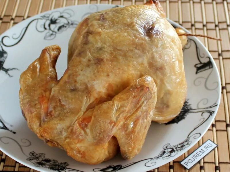 Сама с курицей. Курица на пару в духовке. Курица в духовке на соли целиком с хрустящей корочкой.