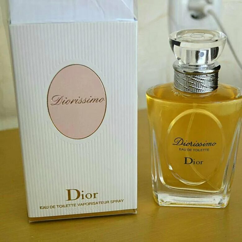 Кристиан диор диориссимо. Christian Dior Diorissimo 100. Кристиан диор диориссимо 1981г. Духи Кристиан диор женские диориссимо. Диориссимо духи купить