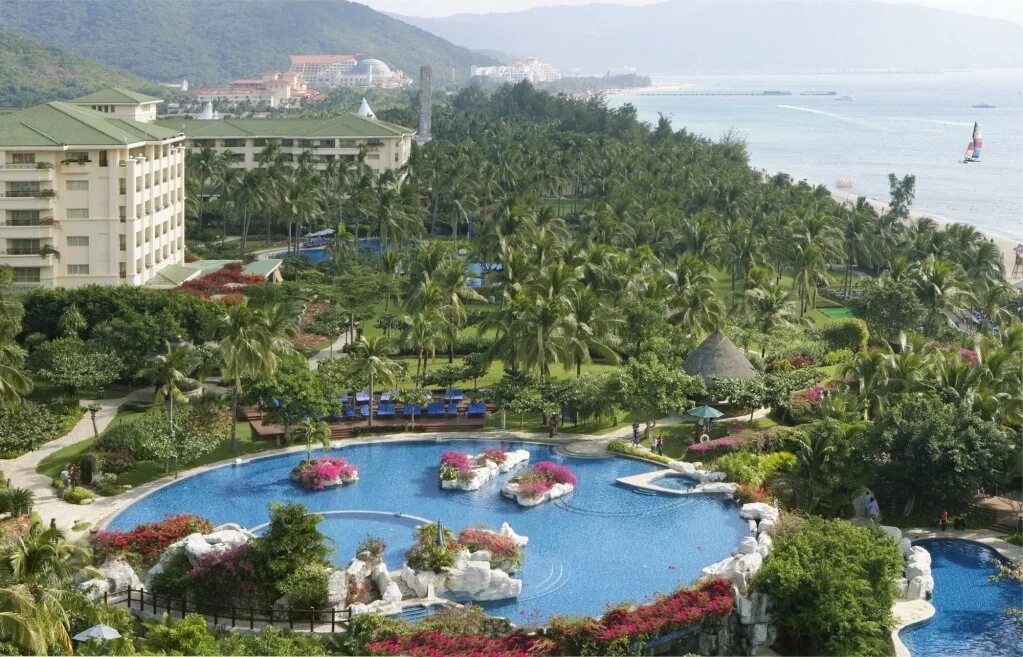 Горизонт отель на хайнане бухта. Sanya horizons hotel hainan. Хайнань комната отели. Горизонт резорт. Горизонт резорт.