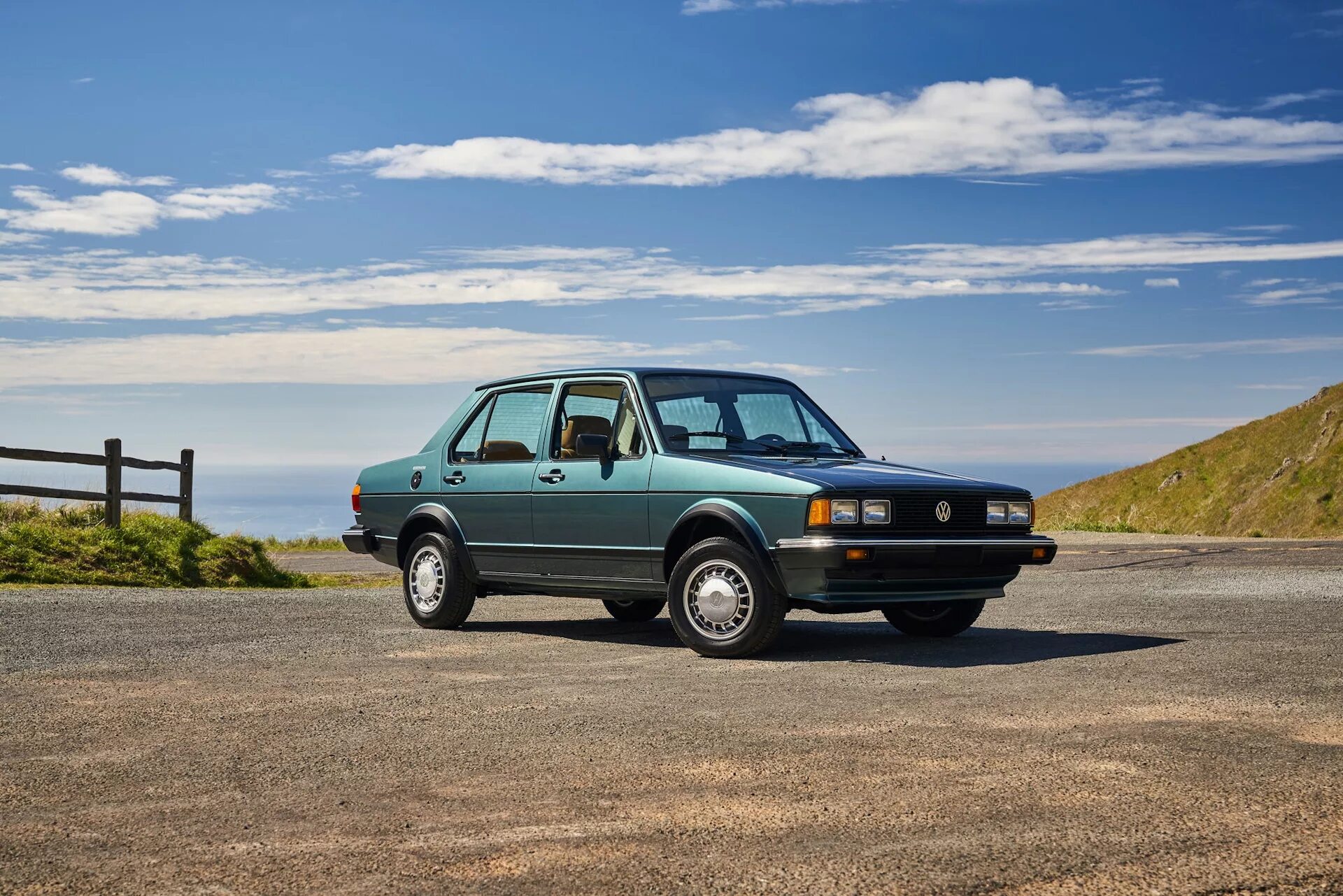 Volkswagen jetta годы выпуска. Volkswagen Jetta 1 поколение. Фольксваген Джетта 1982. Фольксваген Джетта 1. Фольксваген Джетта 1979.